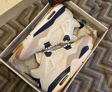Jordan 4 X Nike SB Navy