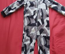 Size 3-4Y (104 cm) boys onesie pyjama