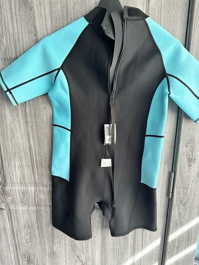 BNWT Shorty Wetsuit 10-11