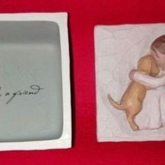 Willow Tree Trinket Box " Truly A Friend "