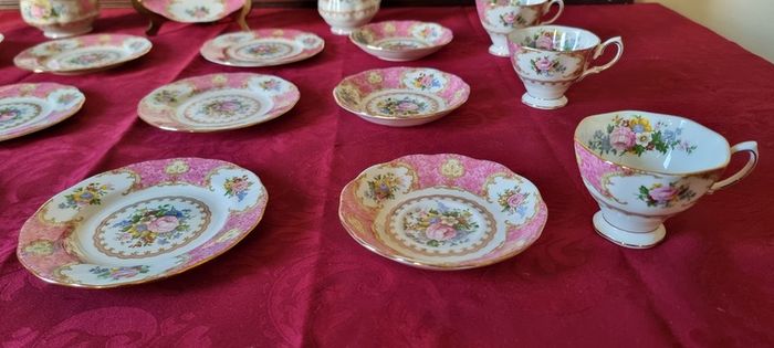 Rare And Vintage 21 Piece Royal Albert Lady Carlyle Bone China Tea Set For 6 Person Setting Made In England