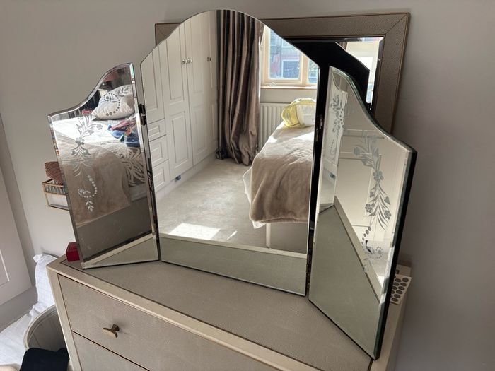 mirror