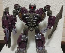 Transformer DOTM Shockwave