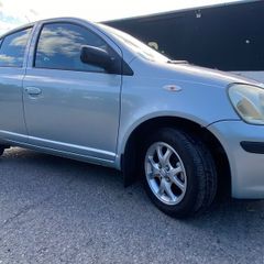 Toyota Yaris 2004
