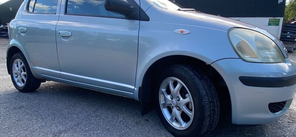 Toyota Yaris 2004
