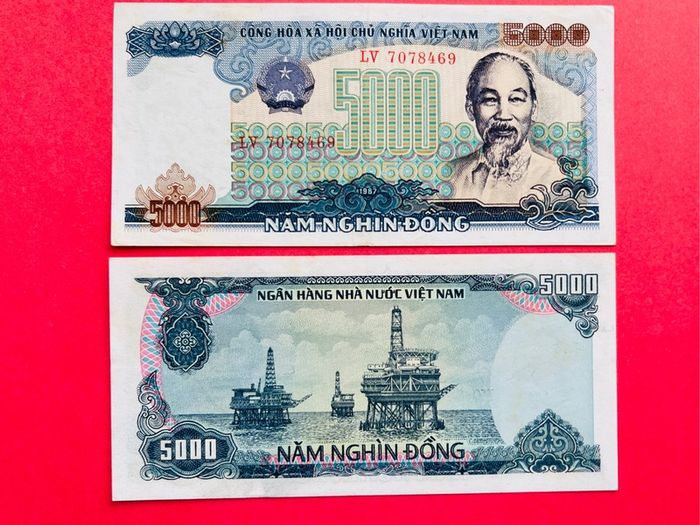 Vietnam   5,000 Dong. 1987  ( uncirculated )