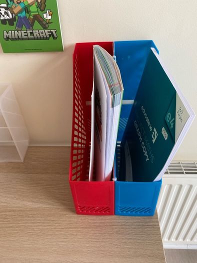 Kids desk set