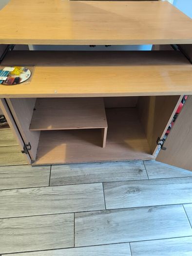 computer desk