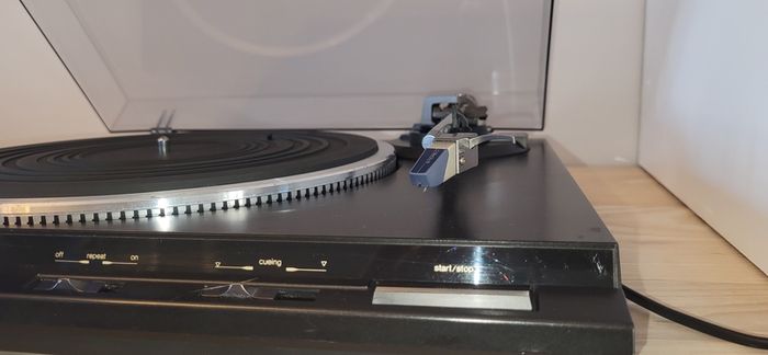 Technics SL DD33 Turntable.