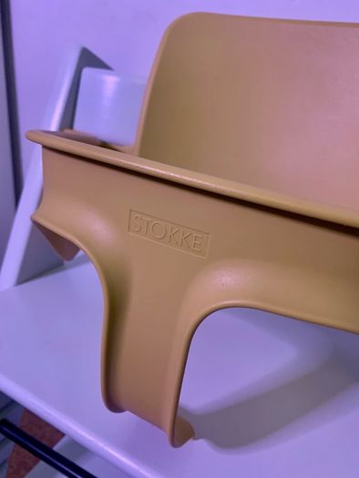 Stokke Tripp Trapp high Seat with baby set and harness