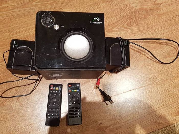 Tracer 2+1 speaker