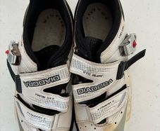 mountain bike shoes