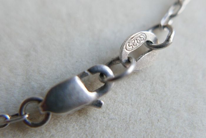 Vintage Sterling Silver 925  Sister,  Necklace with White Sapphire length 16" - 8,9g