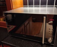 Microwave 25 Litre
