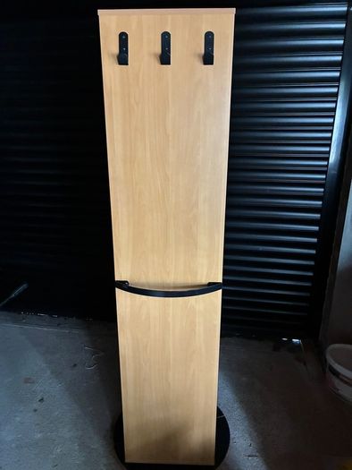 Mini wardrobe