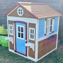 kids playhouse Brown