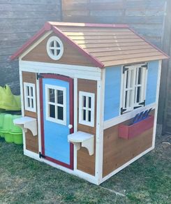 kids playhouse Brown