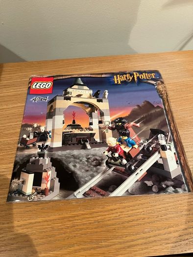 (Rare) Lego 4714 Harry Potter Gringotts Bank with Box, Instructions (Parts Missing)