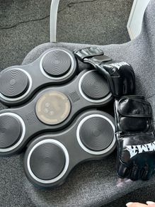 Electric music boxing machine