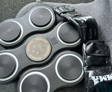 Electric music boxing machine