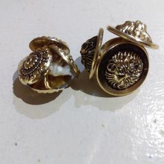 Buttons