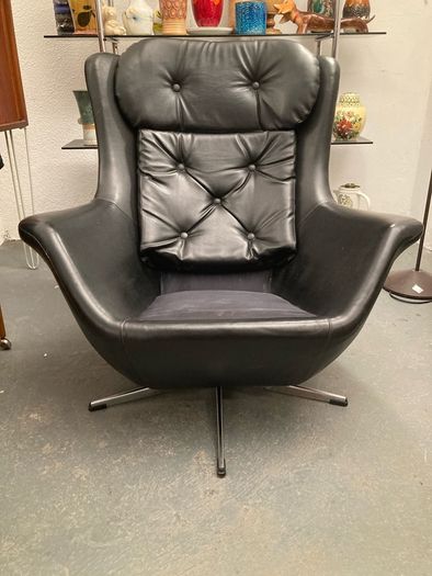 1960s Parker Knoll Egg Chair - Warehouse and Showroom Open  Saturday 10th October 12 til 4pm  Eircode R95T227
