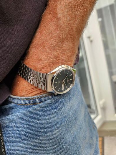 Watch Ricoh Riquartz. Vibtage.