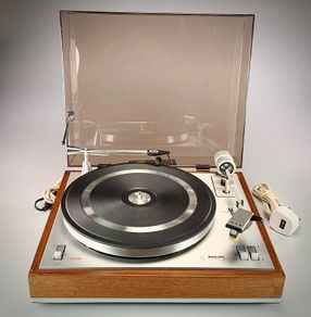 Philips 308 turntable