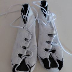 Used White Irish dancing shoes