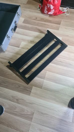 Harley Benton pedal board