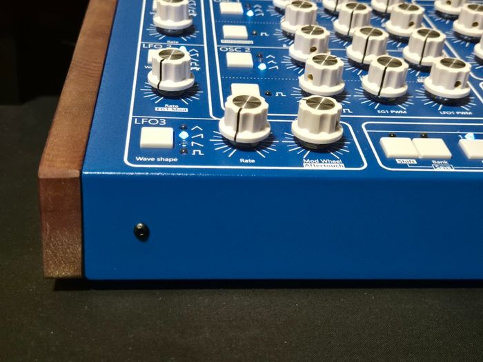 GS Music E7 Analog Poly Synth (Free Shipping)