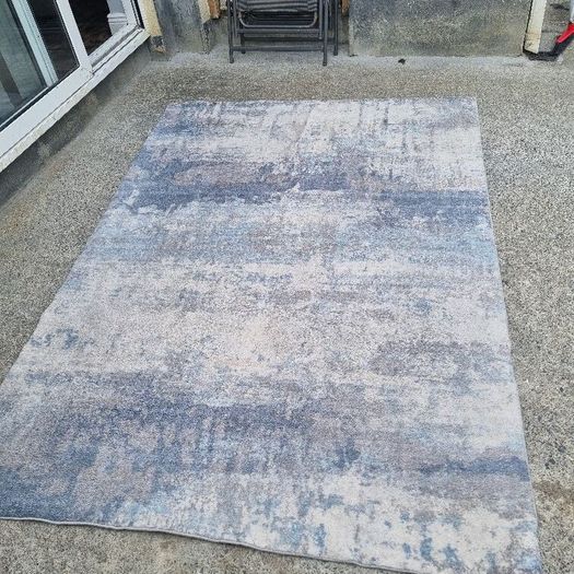 Rug