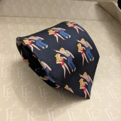 Vintage quirky style silk tie