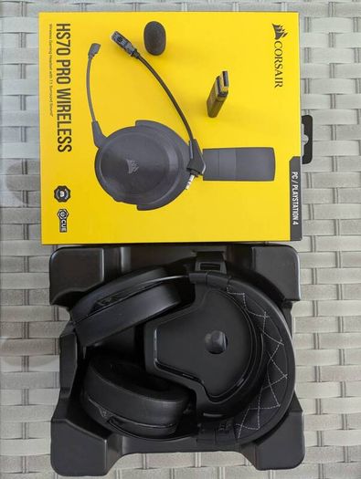 Corsair Wireless Gaming Headset HS70 PRO