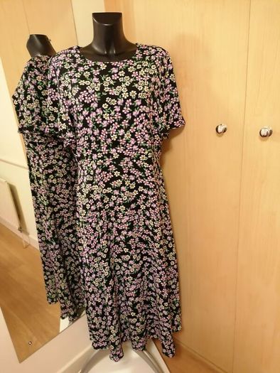 Women's Dress Nwot Size 16
