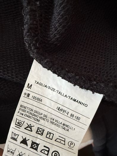 womans Benetton jumper size medium