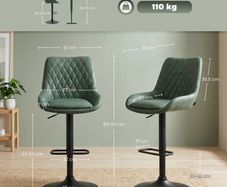 2 bar stools