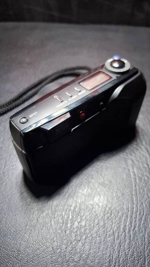 Olympus  SuperZoom 2800 Point & Shoot 35mm Film Camera READ!
