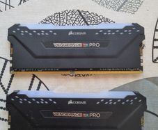 Corsair Vengeance RGB Pro 32GB (2x16GB) DDR4 3200MHz RAM