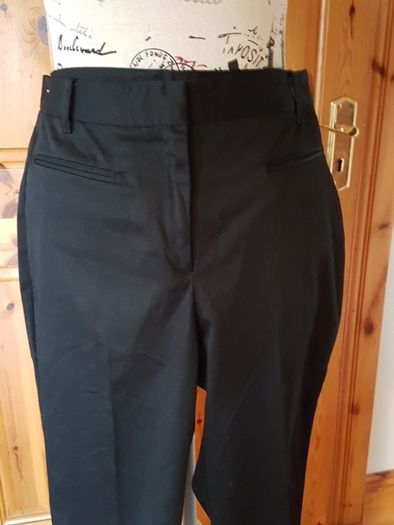 BNWT Size 8 -10 Zara Black Trousers