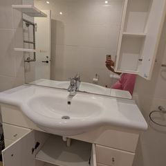 bathroom vanity unit