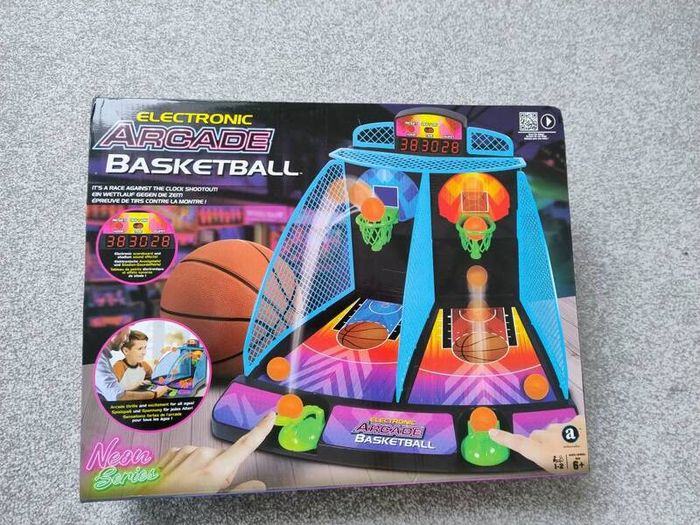 BNIB Electronic Arcade Basketball Game