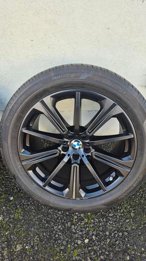 Genuine BMW X5 / X6 20-inch 748M Alloy Wheels, Tyres and TPMS