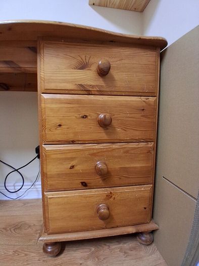 Kids desk - ideal for upcycle