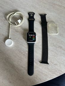 Apple Watch & AirPods