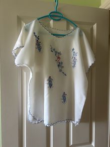 White short sleeve blouse