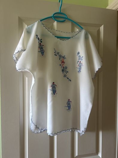 White short sleeve blouse