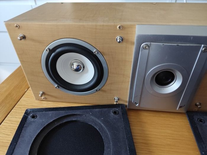 M-audio center speaker