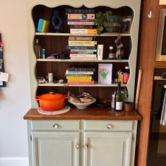 Kitchen dresser
