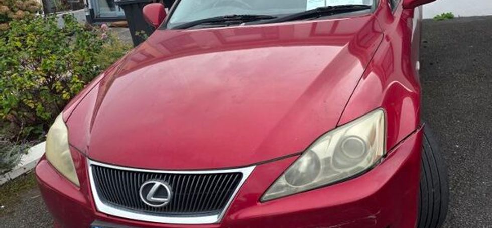 2007 Lexus Is220d